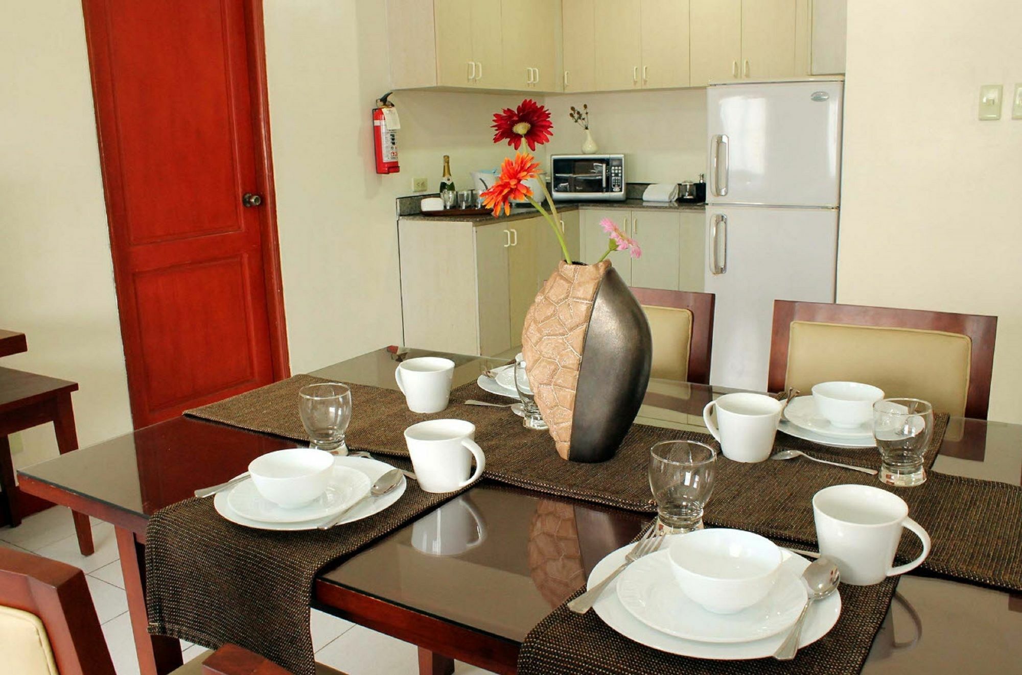 La Casarita Aparthotel Manila Luaran gambar